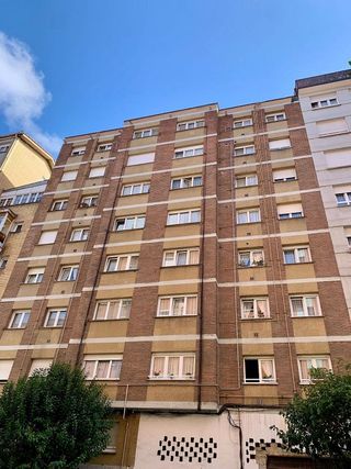 Piso en venta en Pumarín en Gijón