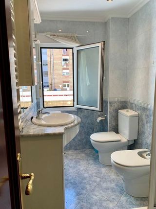 Piso en venta en Pumarín en Gijón