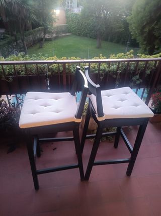 2 Banquetas IKEA Nordviken con cojines