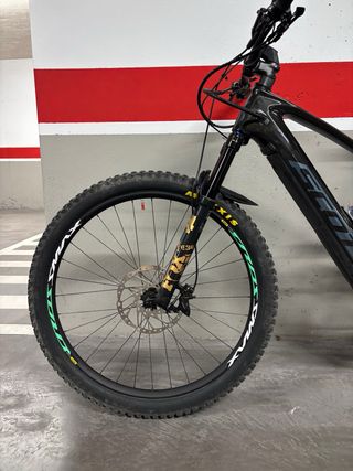 SCOTT STRIKE 900 CARBONO Talla L