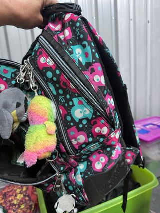 Mochila escolar con diseño de gatos