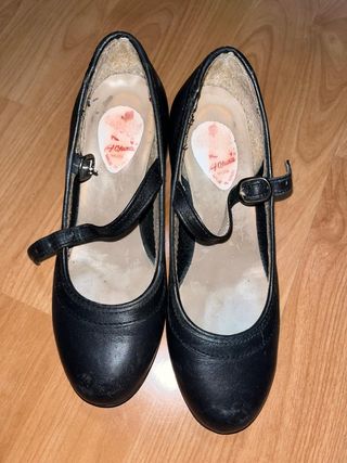 Tacones Flamenco H.Oguna Negro. talla 33. 