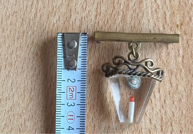 Broche antiguo estilo farolillo