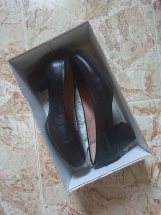 Zapatos Pitillos Negros Talla 38 Nuevos