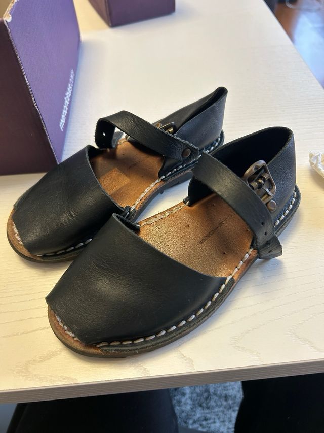 Zapatillas de piel negras TALLA 28