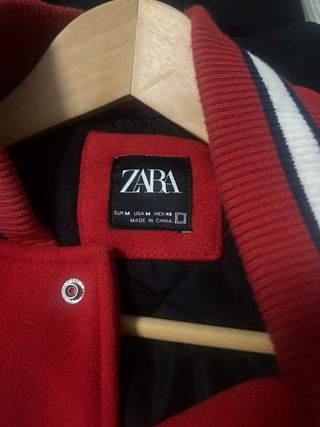 Chaqueta Zara Roja y Blanca Talla M