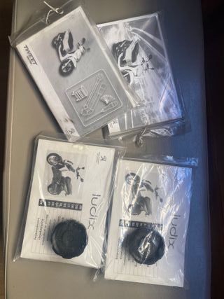 LIBRO MANUAL PEUGEOT TWEET Y LUDIX CON TAPON NUEVO