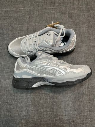 Zapatos Asics NYC Gel Hombre Gris/Plata