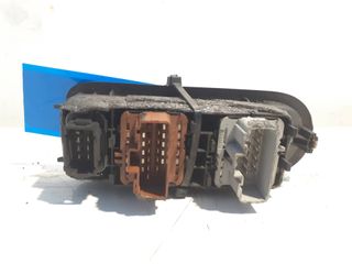 MANDO ELEVALUNAS DELANTERO DERECHO RENAULT MEGANE II FAMILIA