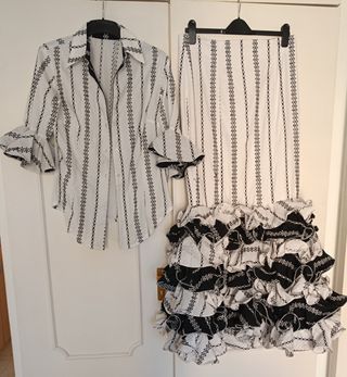 Traje Flamenca Blanco y Negro