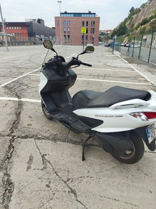 Suzuki Burgman 200 2014 Blanca