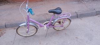 Bicicleta  morada
