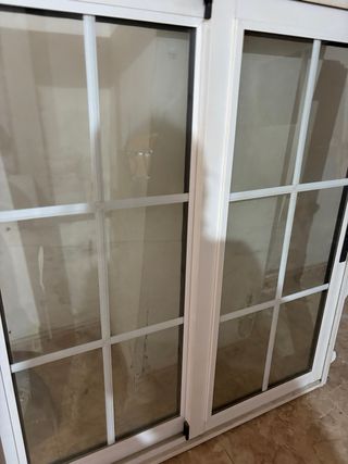 Ventana corredera aluminio blanca