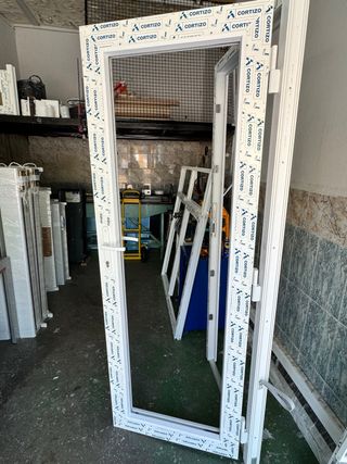 Puerta PVC Cortizo blanco 