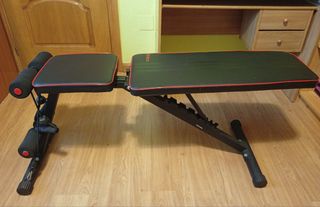 Banco de pesas ajustable/plegable.