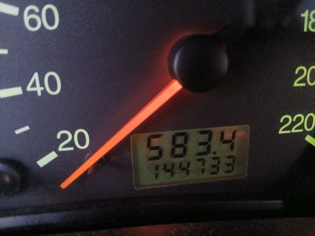 FLAMANTE Ford Focus 1.800C.C 2001