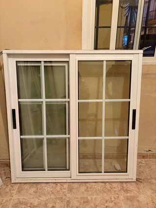 Ventana corredera aluminio blanca