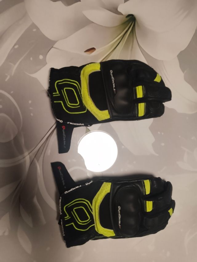 Guantes de Moto Negros y Amarillos