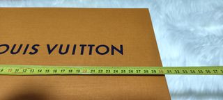 Caja y bolsa Louis Vuitton 