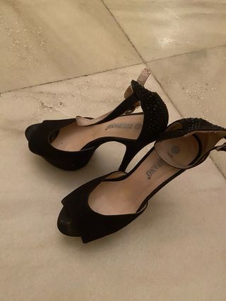 Zapatos de tacón con estampado floral