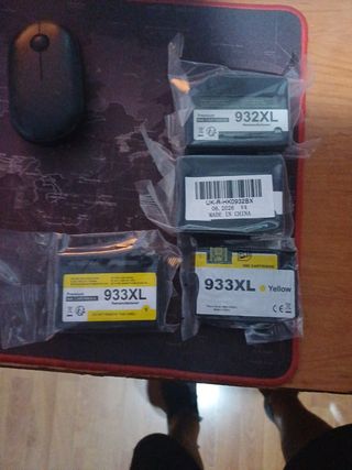 Cartuchos HP 932XL y 933XL. 2 de cada.