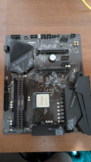 Combo Procesador Placa y RAM (ryzen 5 5600x)