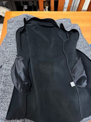 Cappotto grigio con bottoni