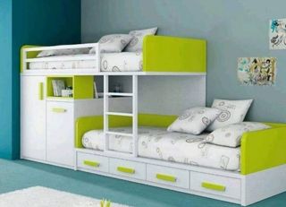 Cama triple litera con almacenaje