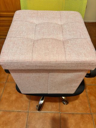 Puff de almacenamiento
Reposapiés 