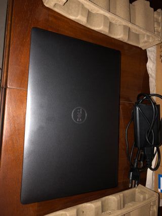 Dell 5400 i7 -16gb- nvme 256gb-win11 +Office