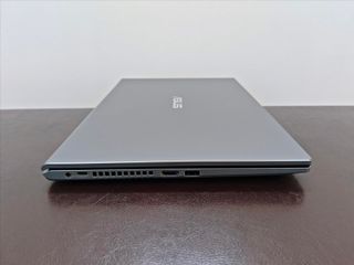 PORTÁTIL ASUS FHD IPS NUEVO