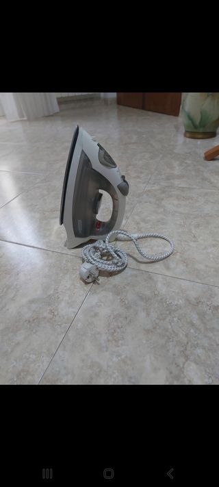 Ferro da stiro a vapore DICTROLUX 2000W