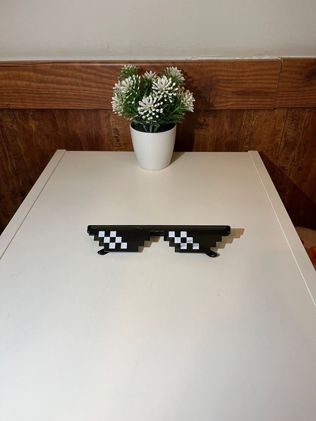 Gafas Pixeladas Estilo Minecraft