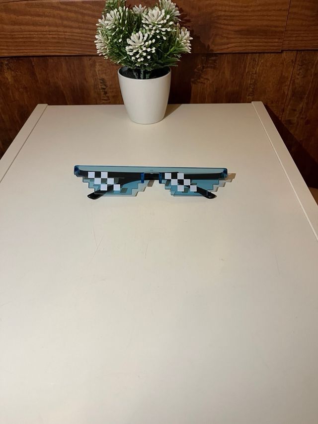 Gafas Pixeladas Estilo Minecraft