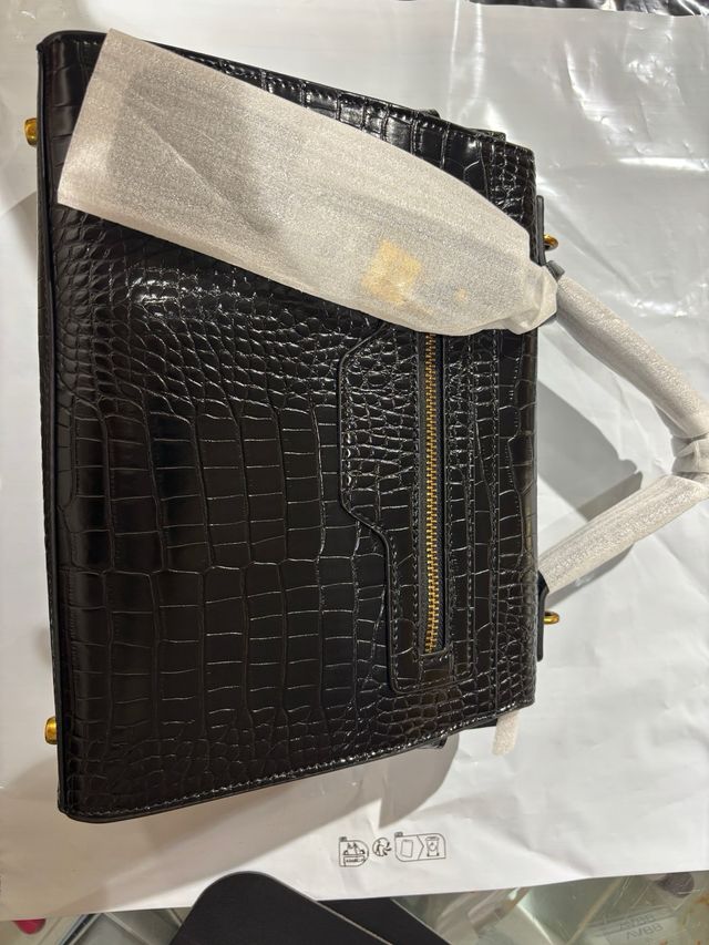 Bolso CORDAE Negro y Dorado Cocodrilo