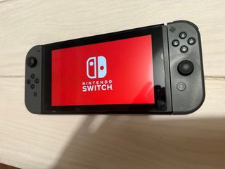 Nintendo Switch 1 con juego Zelda Skyward Sword