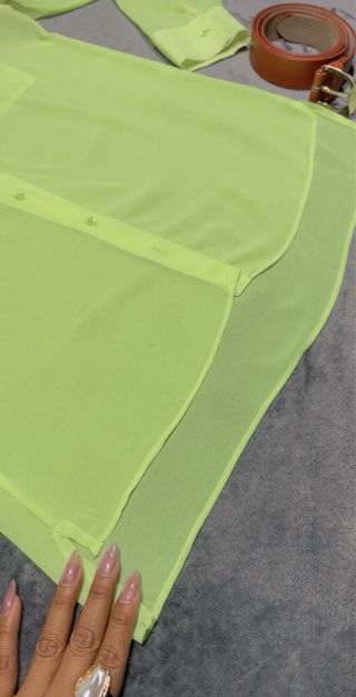 Bershka blusa verde neón óptimo estado 