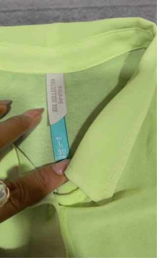 Bershka blusa verde neón óptimo estado 