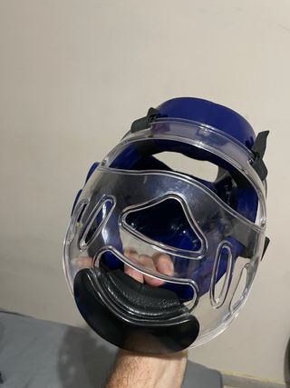 Casco protector artes marciales