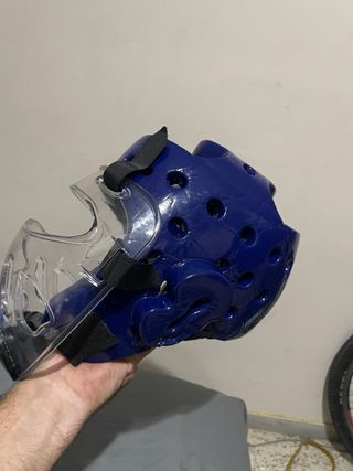 Casco protector artes marciales