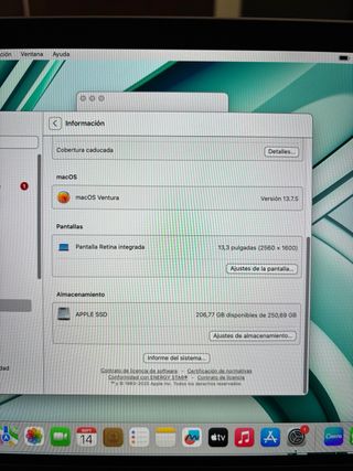 MacBook Pro grigio (2017) + caricabatterie