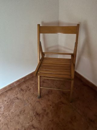 Silla de pino plegable