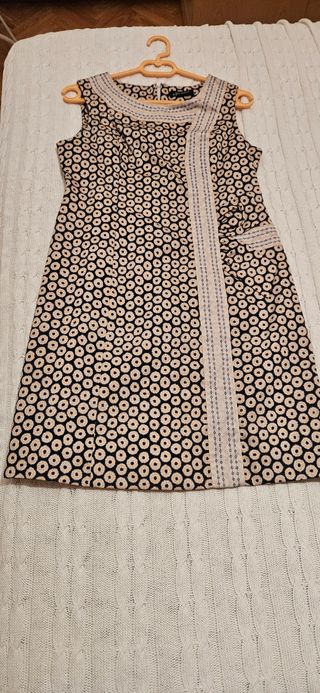 Vestido negro y beige estampado
