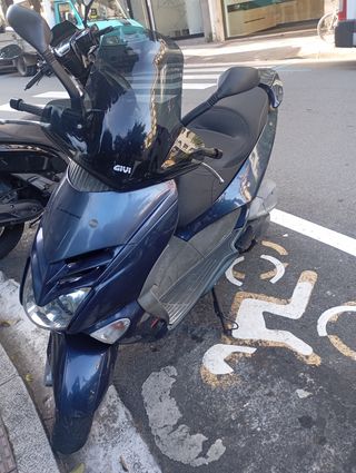 Aprilia Leonardo 250