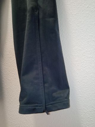 Pantalones Adidas baggy vintage Y2K grises y rojos
