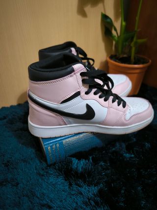 Zapatillas Nike Air Jordan 1 Pink White