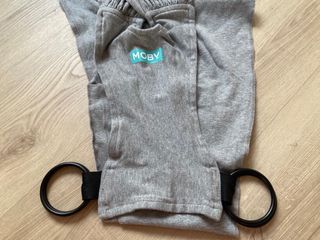 Mochila Portabebés Moby Fit Gris