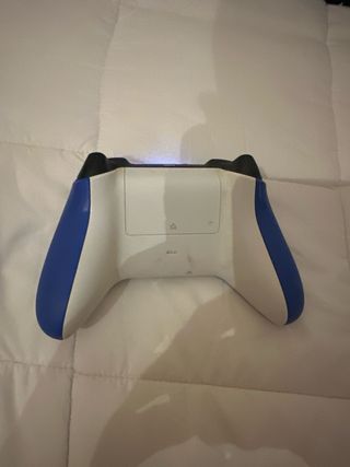 Mando Xbox One Azul
tiene drift