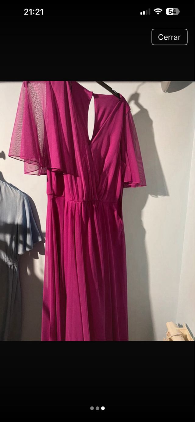 Vestido fiesta largo fucsia con cinturón flores