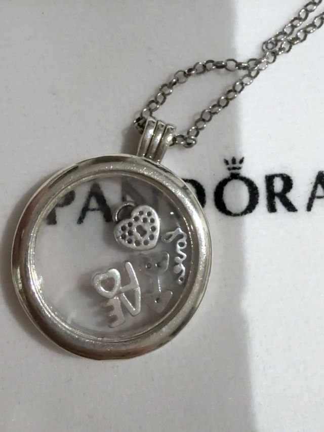 Pandora Locket con Abalorios Corazón y Amor